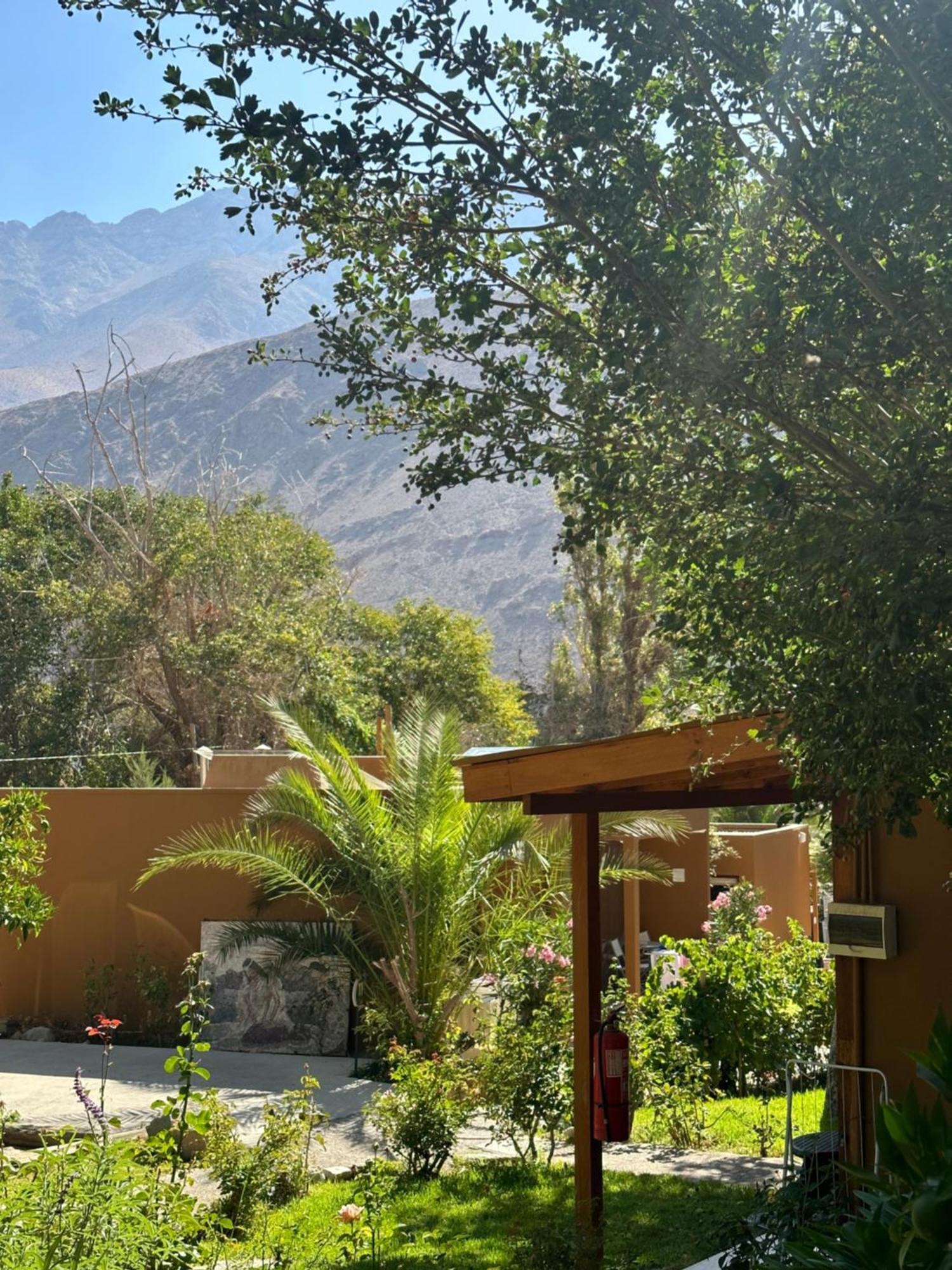 Hotel El Tesoro De Elqui Pisco Elqui Exterior photo
